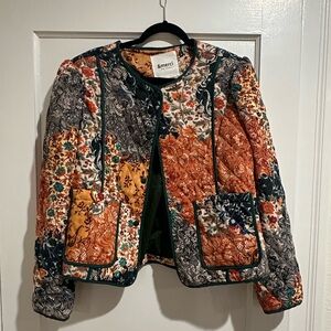 NWT Quilt Printed Jacket. Size large.